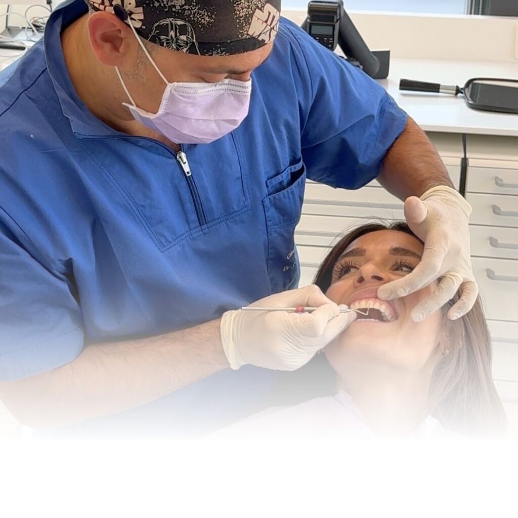 Studio dentistico ad Arona - Le faccette dentali rovinano i denti?