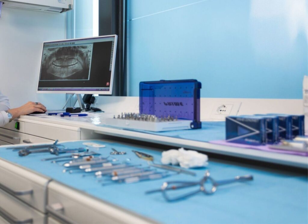 Dentista a Borgomanero - studio dentistico a Borgomanero - Studio dentistico a Gozzano