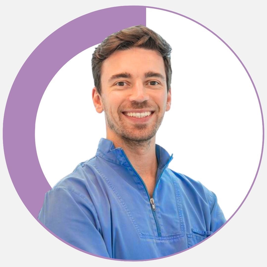 Home 8 Massimo Falcioni - Direttore sanitario Chirurgia orale e implantologia