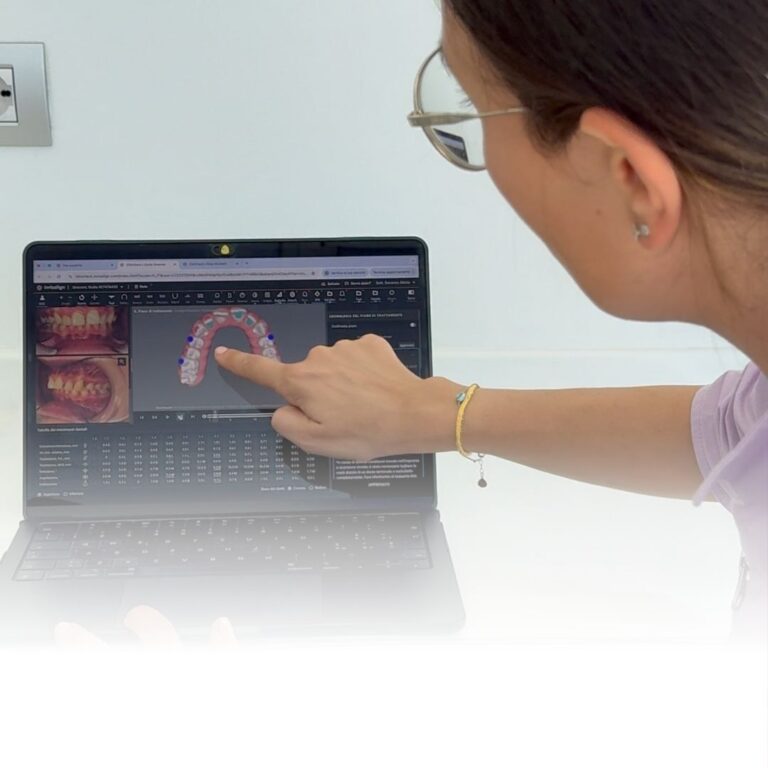 ORTODONZIA FISSA, INTERCETTIVA E MOBILE - apparecchio denti a Borgomanero Apparecchio dentale a Borgomanero